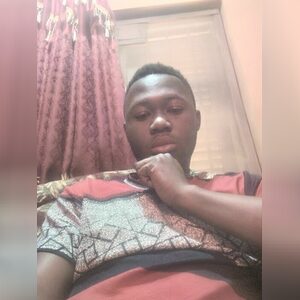 obinnama, online dating profile photo