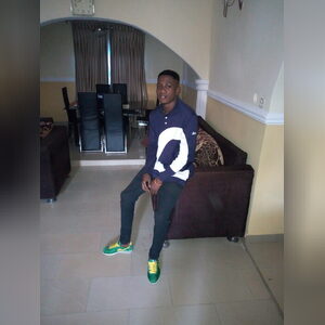 beebirma, online dating profile photo