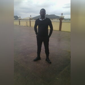 adeniyi19, online dating profile photo