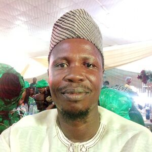 olayemim, online dating profile photo