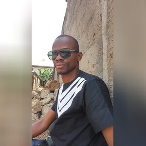 muyiwaob, online dating profile photo