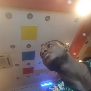 olasolak, online dating profile photo
