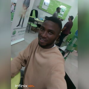oscarza, online dating profile photo