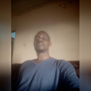 tunde89, online dating profile photo