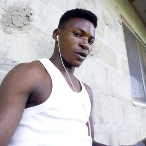 vydala, online dating profile photo