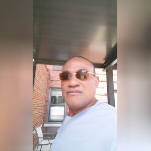 remijone, online dating profile photo