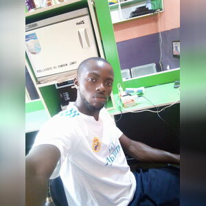 amos9797, online dating profile photo