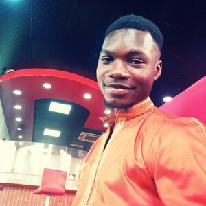 oluwtosin, online dating profile photo