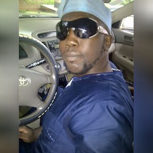 damipete, online dating profile photo