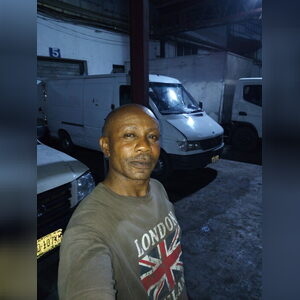 gbengust, online dating profile photo