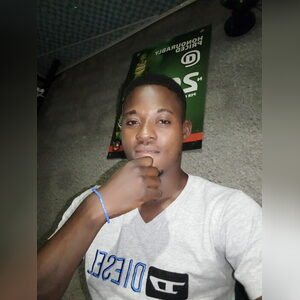 adewumi01, online dating profile photo