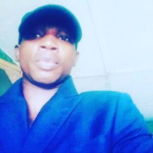 taiwobiola, online dating profile photo