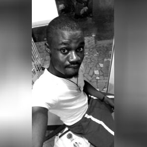 uzuifean, online dating profile photo