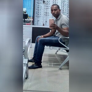 simeonla, online dating profile photo