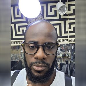 emgee, online dating profile photo