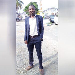 femibisi, online dating profile photo