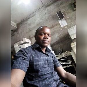 omoniyi, online dating profile photo