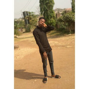 akinmoye, online dating profile photo