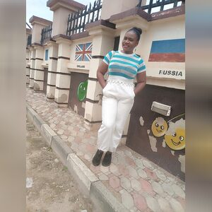 missoma, online dating profile photo