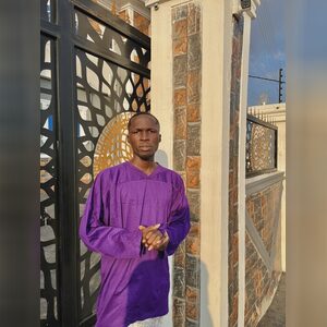 sunkanmi_0, online dating profile photo