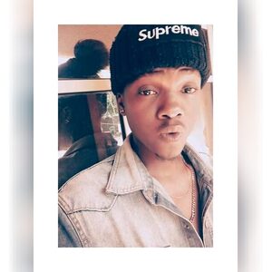 max11, online dating profile photo