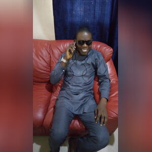 odunade, online dating profile photo