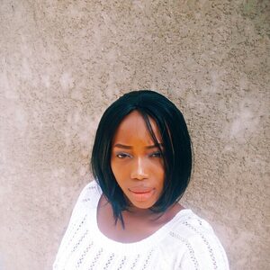 gwen, online dating profile photo