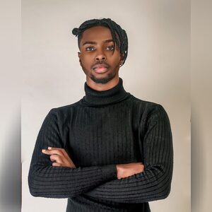 phantomb, online dating profile photo