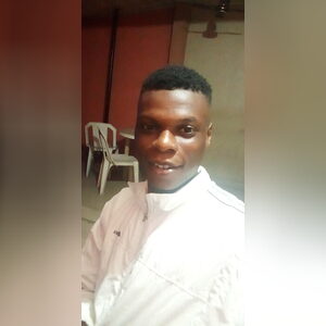 akorede, online dating profile photo