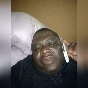 akanbiss, online dating profile photo