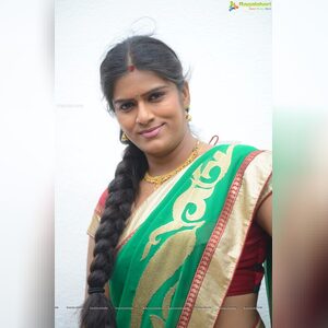 bindhusu, online dating profile photo