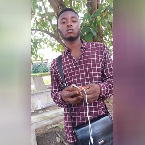 nzoiwufr, online dating profile photo