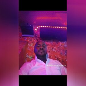 techelon, online dating profile photo