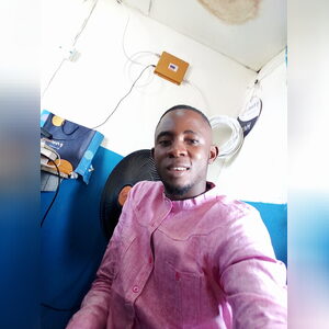 olasibo, online dating profile photo