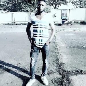 uthman007, online dating profile photo