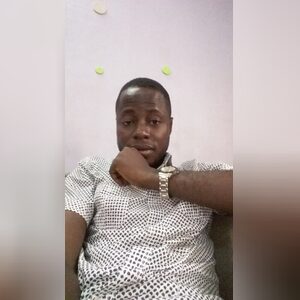 yemoyemo, online dating profile photo