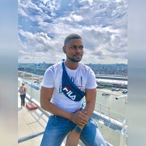 oluwasha, online dating profile photo