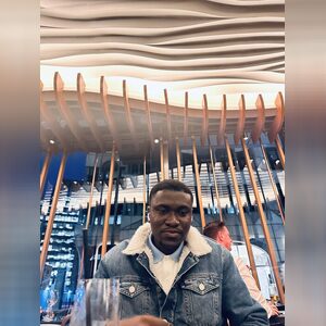 deji_, online dating profile photo