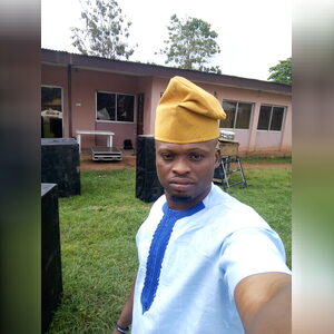 sodiq_ma, online dating profile photo