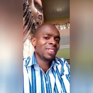 inwobodo, online dating profile photo