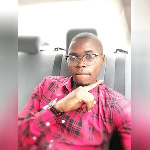 anosike_, online dating profile photo