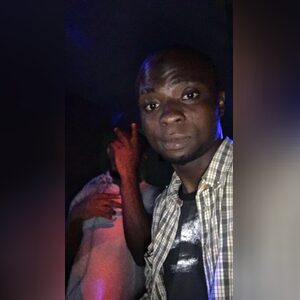 uzzymani, online dating profile photo