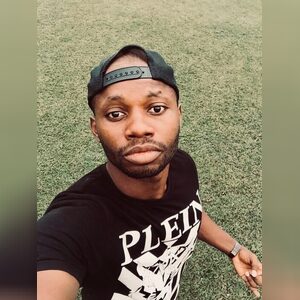 jamesomog, online dating profile photo