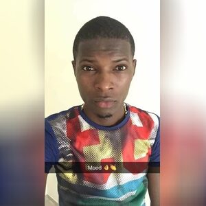 oyindaak, online dating profile photo