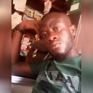 obinet20, online dating profile photo