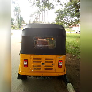 florades, online dating profile photo