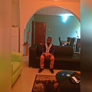 ayoolajo, online dating profile photo