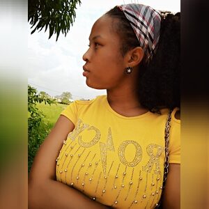 swit, online dating profile photo