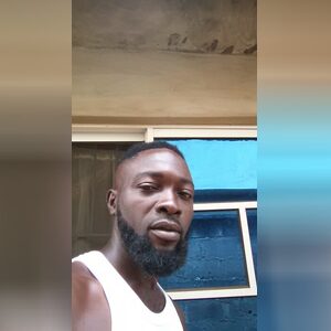 adebisi01, online dating profile photo