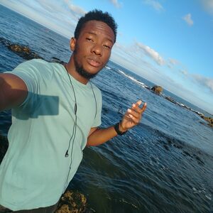 desmdani, online dating profile photo